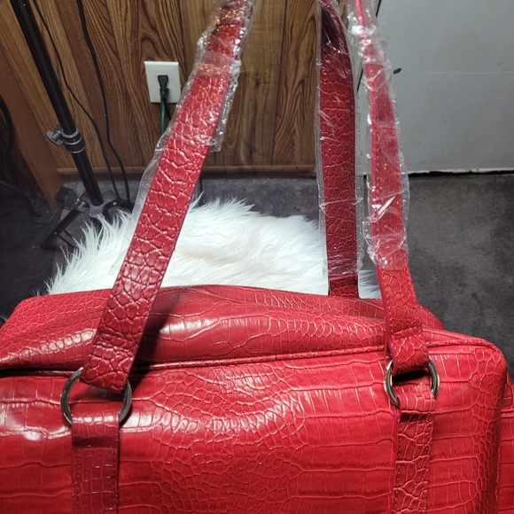 NWOT overnight bag - Picture 6 of 12